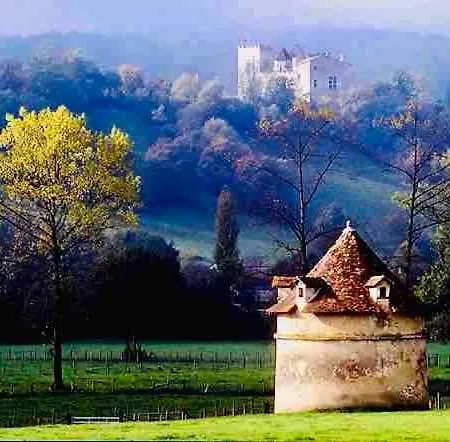 Le Logis De *