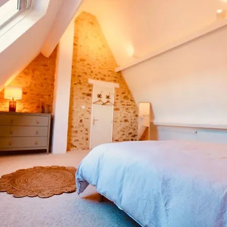 Le Logis De 度假居 Saint-Chamassy