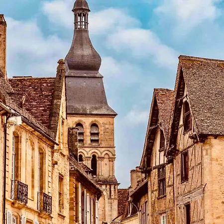 Semesterbostad Le Logis De Saint-Chamassy