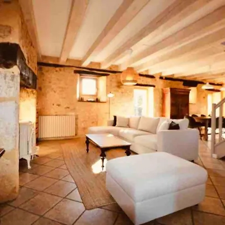 Le Logis De * Saint-Chamassy