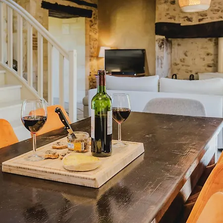 Le Logis De * Saint-Chamassy