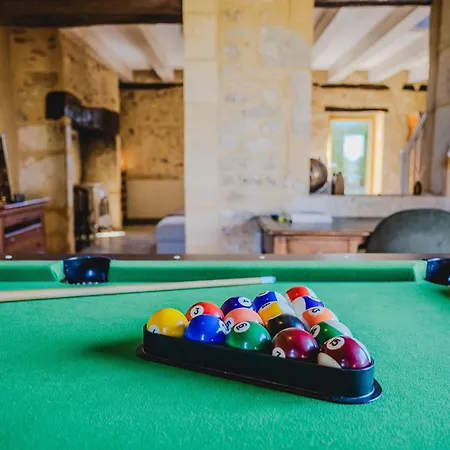 Le Logis De Semesterbostad Saint-Chamassy