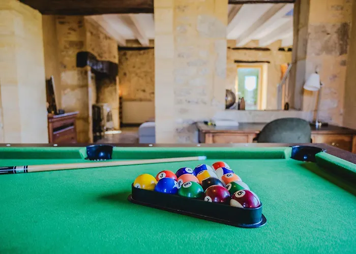 Le Logis De Holiday home Saint-Chamassy